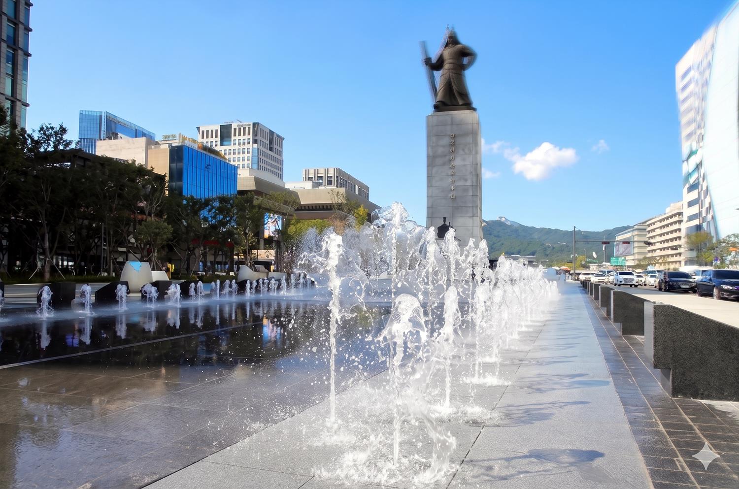 Admiral Yi Sun-sin statue above the 12-23 fountain on Gwanghwamun Square